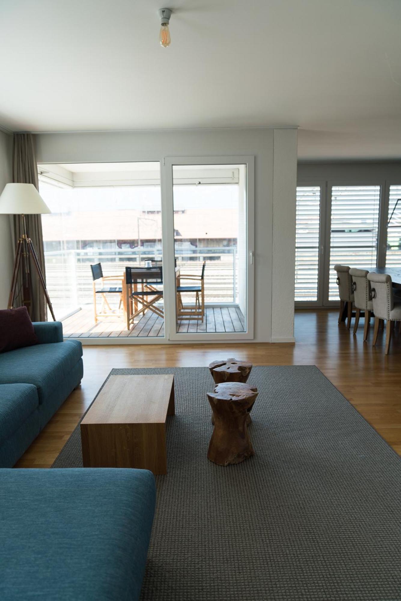 Apartment Spedition Тун Екстериор снимка