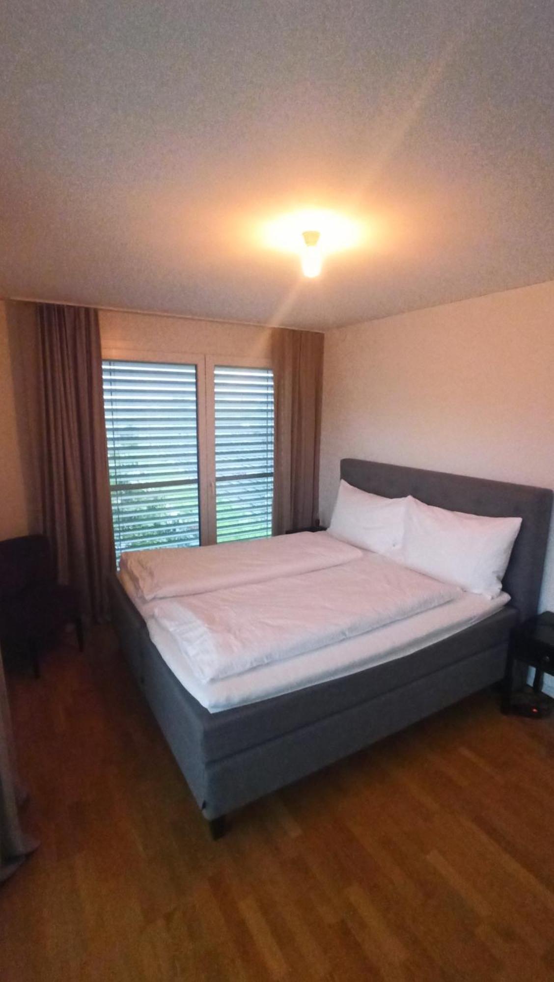 Apartment Spedition Тун Екстериор снимка