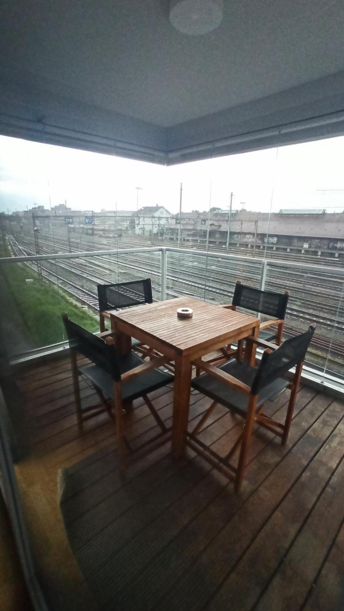 Apartment Spedition Тун Екстериор снимка